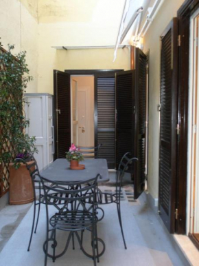 Piazza Navona Beautiful Apartment